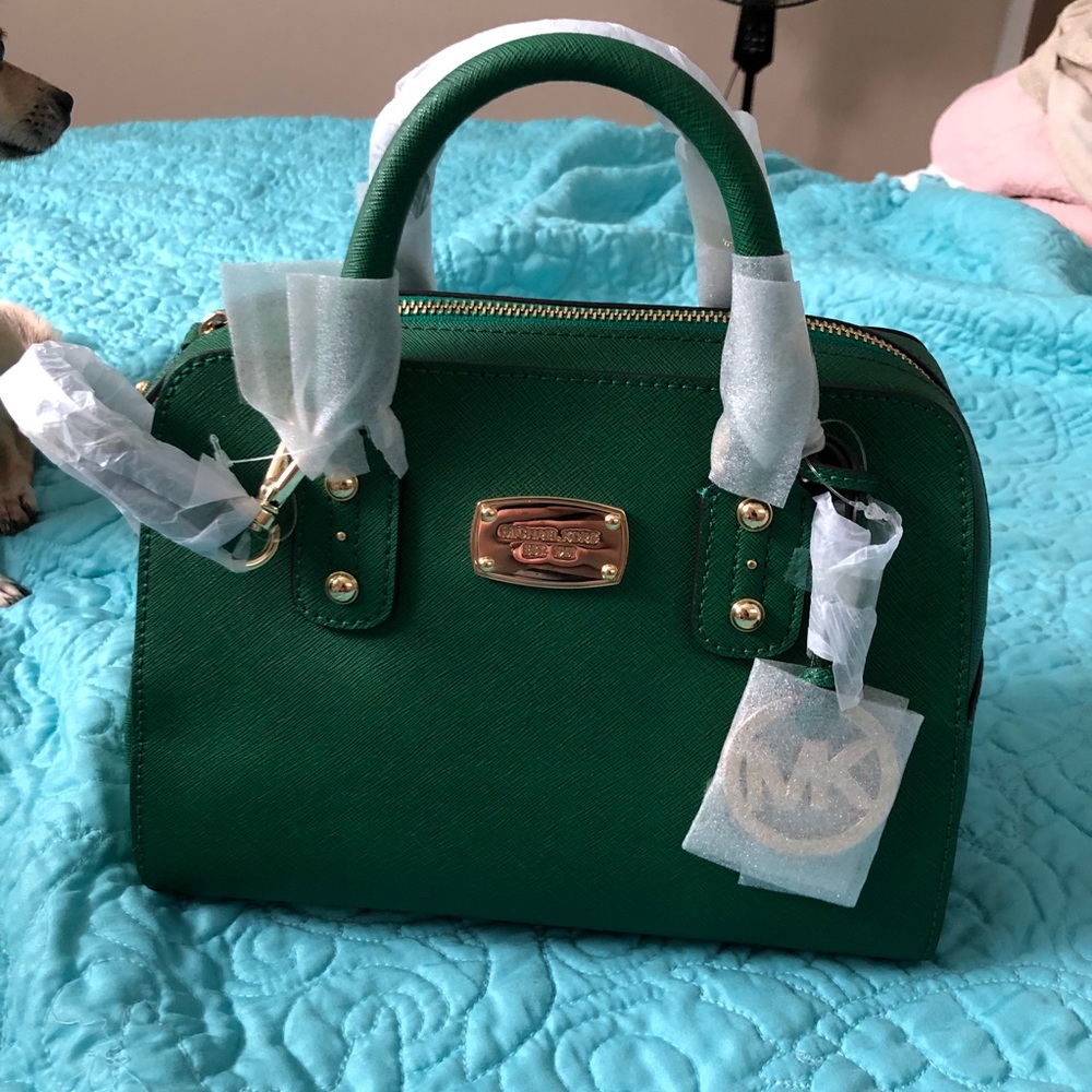 PRETTY Irish green MK Handbag